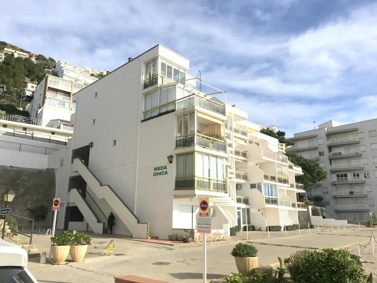 Meda Chica 1F Apartment Roses